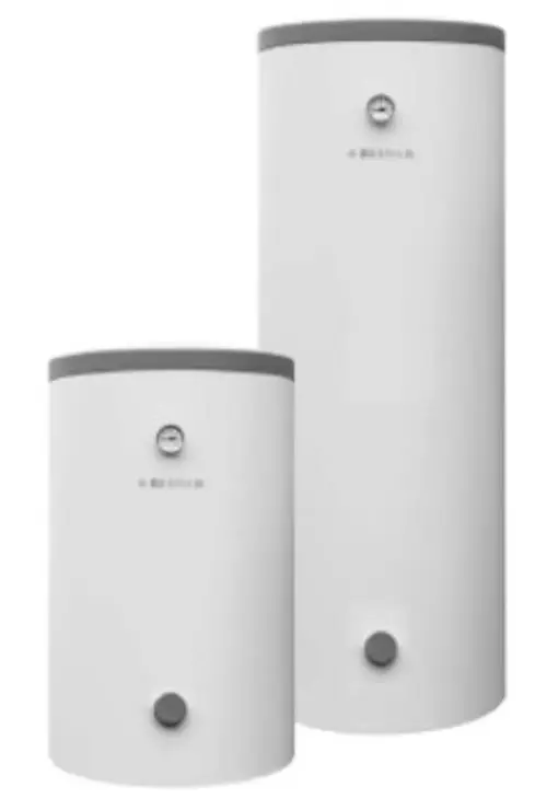 Zwei vertikale Speicher von Danfoss in Weiß, jeweils mit einem grauen oberen Rand und einem thermostatischen Ventil auf der Vorderseite.